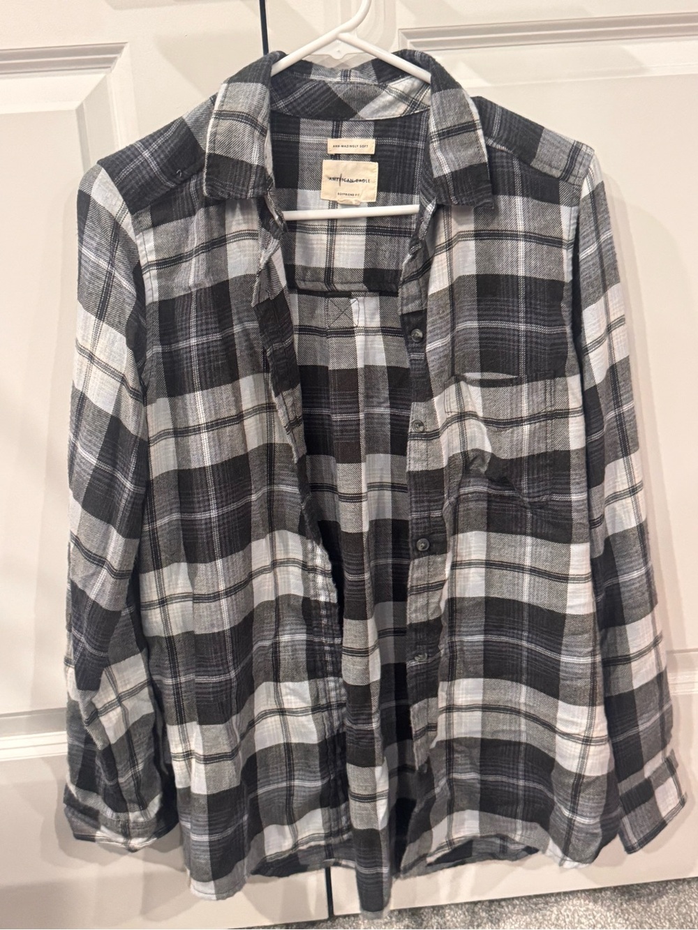 Women’s American Eagle Black & White Flannel Shirt